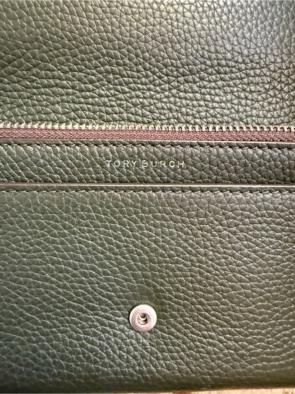Tory Burch Britten Pebbled Leather Continental Wristlet  Green & Silver